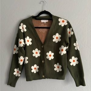 Willow & Wind Green and White Floral Cardigan, size medium